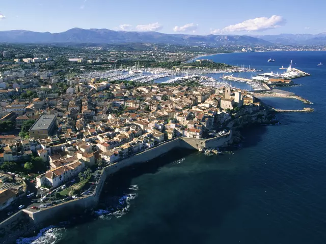 France, Alpes Maritimes (06), Antibes (vue aerienne)